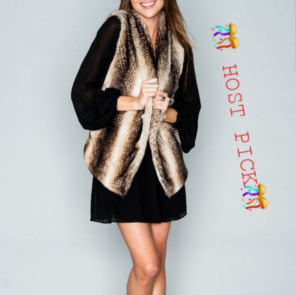 🎊💥HOST PICK💥🎊 Show Me Your MuMu Fausta Faux Fur Vest L